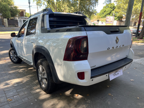 Renault Duster Oroch 2.0 Outsider Plus