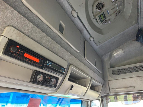 Imagem 9 de 16 de Iveco Cursor 330 4x2 Toco Ano 2012 Último Sem Arla E S10
