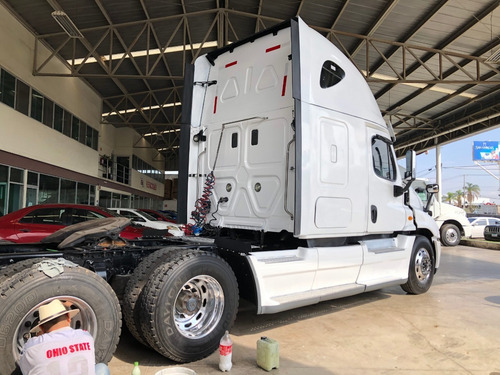 Imagen 3 de 10 de Freightliner Cascadia 2015 Nacional 3 Meses De Garantia
