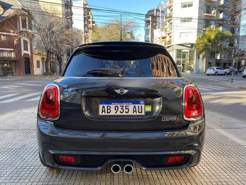 Imagen 6 de 15 de Mini Cooper S 2017 2.0 F56 Chili 192cv