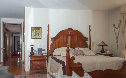 Gran Casa En Venta De 5d-8b En Las Condes