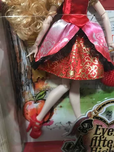 Ever After High Lizzie Hearts Royal Doll (nova, Lacrada)
