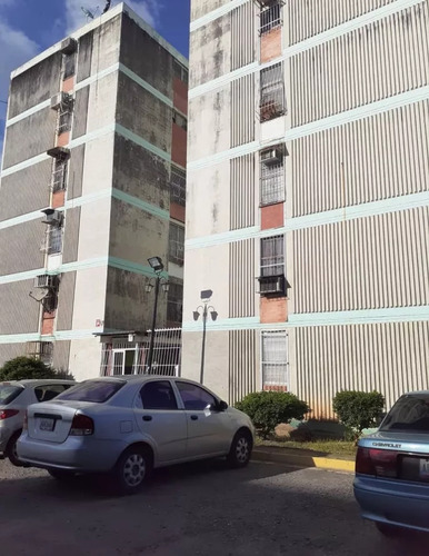 Leslie Ofrece En Venta Apartamento Los 300 Tocuyito 