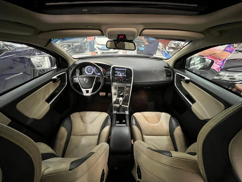 Volvo XC60 2.0 T5 RD TURBO GASOLINA 4P AUTOMÁTICO