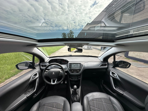 Peugeot 208 1.6 Feline