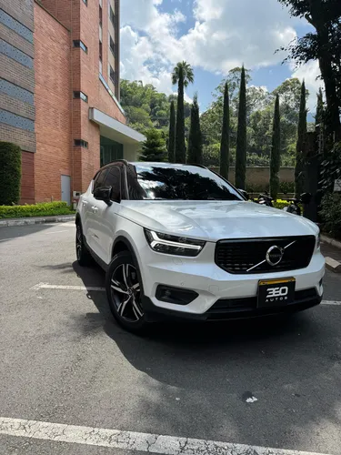 Volvo XC40 2.0 T5 Awd R-design