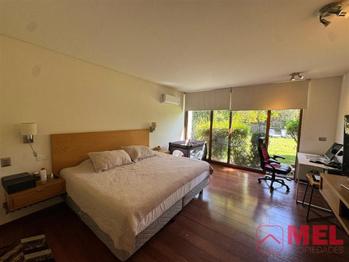 Casa En Arriendo De 5 Dorm. En Chicureo, Colina