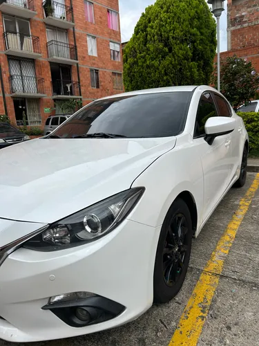 Mazda 3 Hatchback 2016
