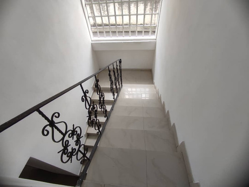 Imagen 8 de 29 de Se Vende Hermosa Quinta Excelente Ubicacion De Barrio Sucre Zona Norte Aragua Maracay 04243785803