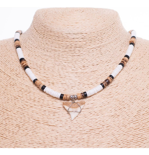 Collar Con Cuentas De Diente De Tiburón En Puka Y Concha De