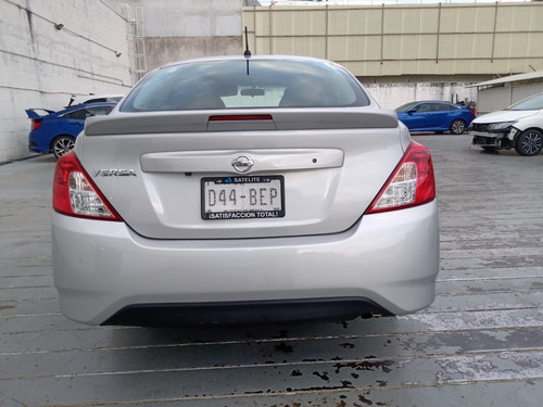 Imagen 4 de 15 de Nissan Versa 2019 1.6 Exclusive Navi At