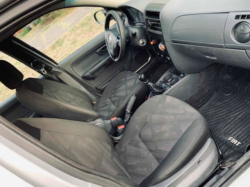 Imagen 10 de 16 de Fiat Palio 2016 1.4 Fire Pack Confort
