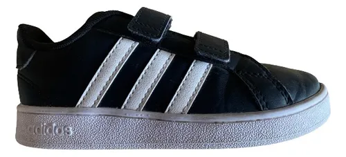 Zapatillas adidas negras para niños sale
