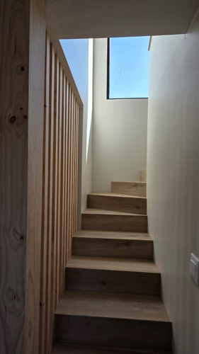 En Venta Casa Moderna, Maitencillo