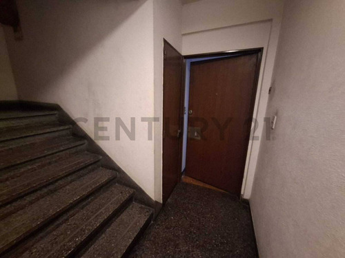 Venta Semipiso En Av Carabobo