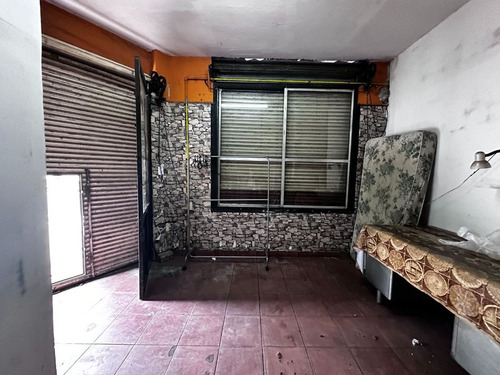 Casa Lote Propio + Local + Cochera Jose Ingenieros