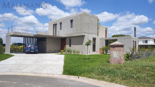 Casa En Alquiler Temporal - Barrio La Calesa - Pilará - Mallmann Propiedades