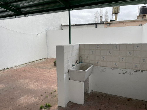 Imagen 13 de 15 de En Venta!!! Ph En Tolosa 2 Dorm - Patio - Cochera