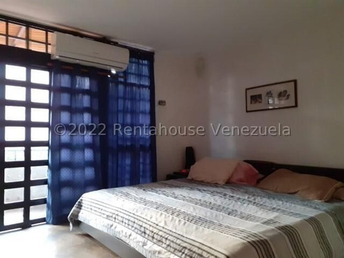 Imagen 15 de 24 de Venta De Hermoso Townhouse En Nueva Casarapa / Ofc 23-435