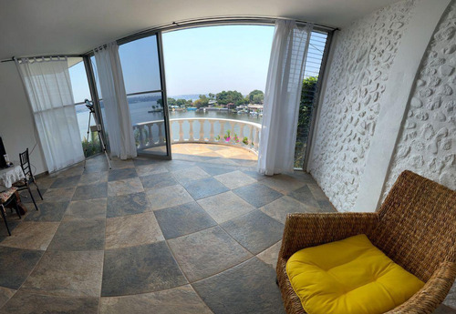 Casa A Orilla Del Lago De Tequesquitengo