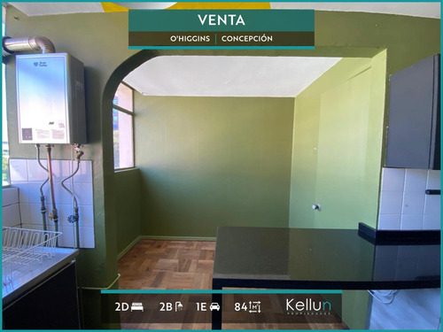 Departamento Antiguo, 2 Dormitorios, 2 Baños, Muy Céntrico