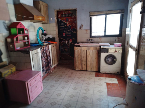Casa En Venta - 3 Dormitorios 2 Baños - Cochera - 528mts2 - Gregorio De Laferrere, La Matanza