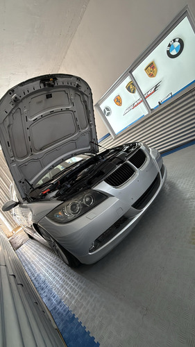 BMW Serie 3 3.0 330i Sedan Sportive