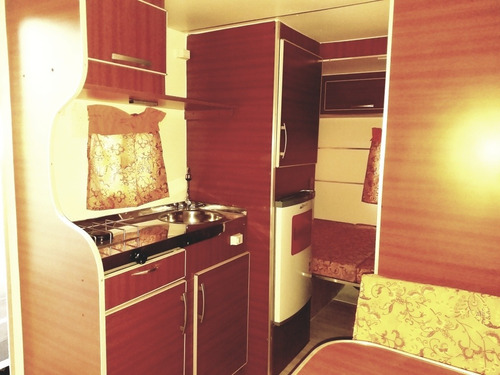 Imagen 10 de 15 de Casa Rodante 4 Mts,heladera, Ducha, Inodoro, Exclusiva!!!