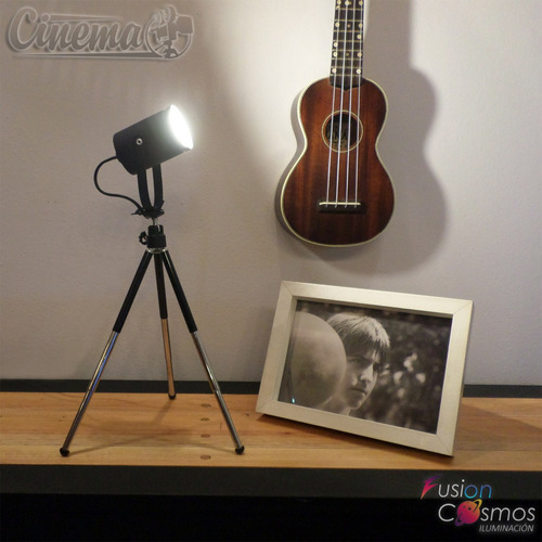 Imagen 2 de 10 de Tripode Luces Led Navidadeña Color Decoracion Efecto Full 7w
