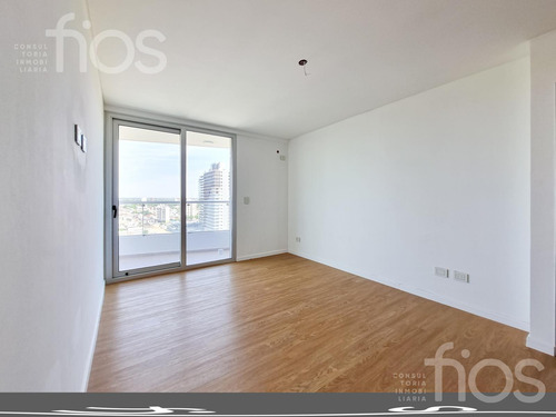 Venta Departamento De Dos Dormitorios Con Balcon, Cochera Y Amenities En Puerto Norte