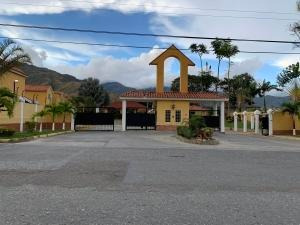 Imagen 1 de 13 de Rentahouse Concepto 0414-412.8424 / 22-4778
