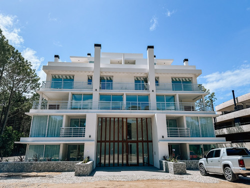 Departamento En Pinamar Norte A Metros De La Entrada 4x4 De La Frontera (parador Kota Beach) Edificio Zeus 2 Con Piscina