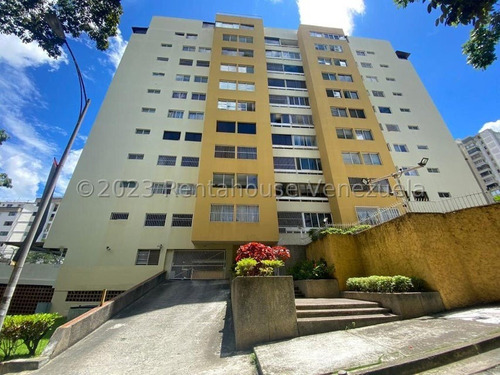 Lindo Apartamento Remodelado En Venta En Santa Paula 24-2279ag