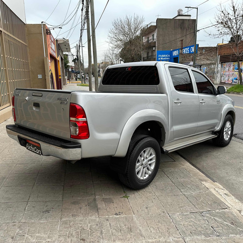 Toyota Hilux 3.0 Cd Srv Cuero 171cv 4x2