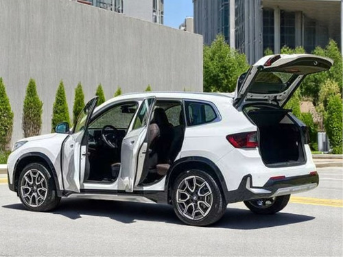 BMW X1 2.0 16V TURBO GASOLINA SDRIVE20I X-LINE STEPTRONIC