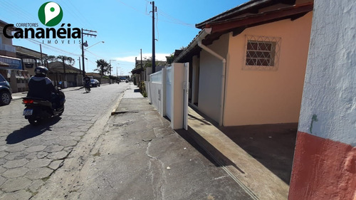 Imagem 7 de 30 de Casa 3 Dormitórios Para Venda No Centro De Cananéia/sp - Ca00085 - 68854824