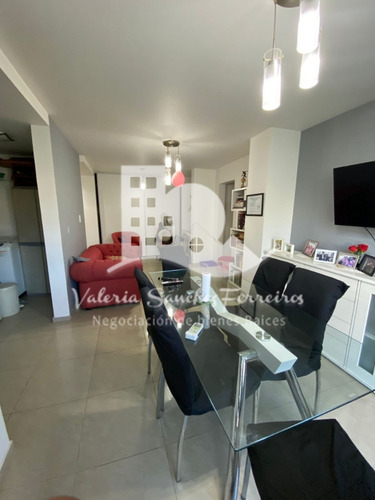 Departamento A La Venta En Bernal Centro.