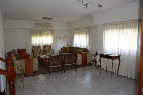 Imagen 4 de 9 de Casa En Venta 4 Ambientes Olivos