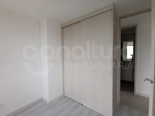 Apartamento En Arriendo Los Colores 472-7082