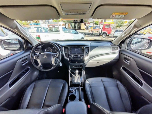 Imagem 4 de 8 de Mitsubishi L200 Triton 2.4 16v Turbo Diesel Outdoor Hpe Cd