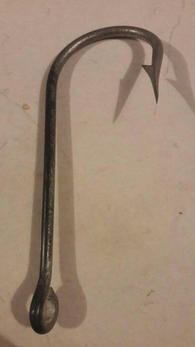 Anzuelo Mustad Numero 4/0.