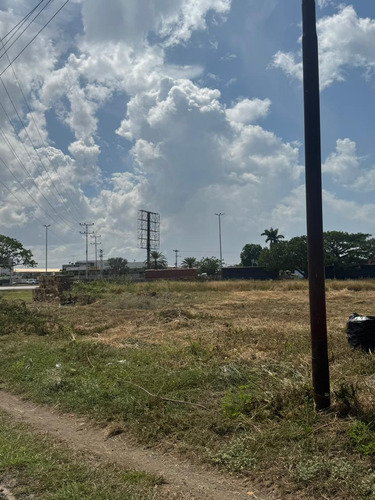 Se Vende Terreno En El Sector Redoma Los Pájaros