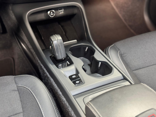 Volvo Xc40 T4 Momentum 2.0 Turbo Fwd 2020