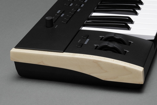 Teclado controlador Korg Midi Usb Keystage de 49 teclas