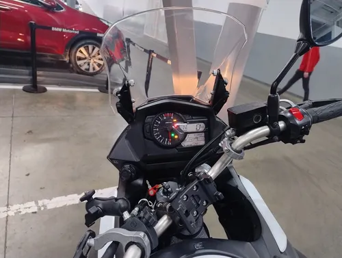 Vstrom Xt650 Modelo 2022, 14.000kms, Extras