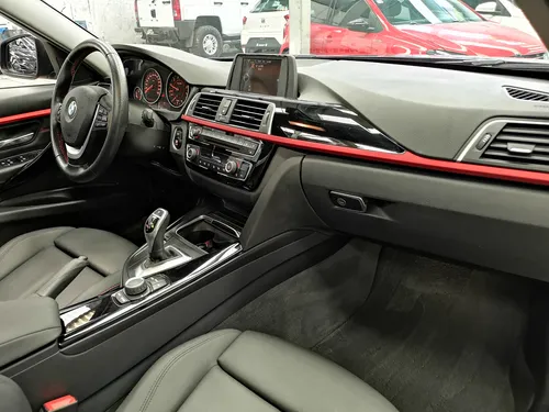 BMW Serie 3 2.0 320ia Sport Line At