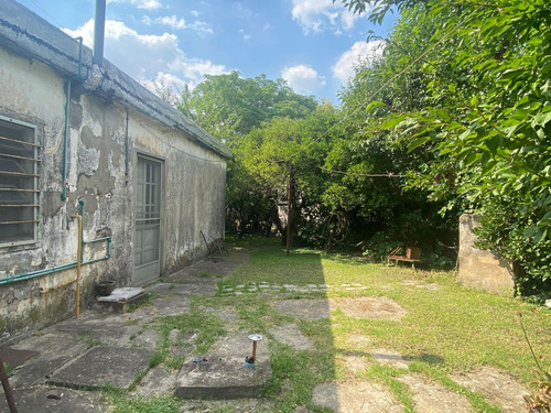 Venta Casa 4 Ambientes Con Local Acepta Permutas