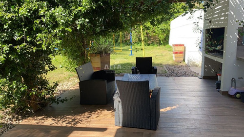 Imagen 21 de 26 de Casa En Venta En Playa Mansa, Punta Del Este