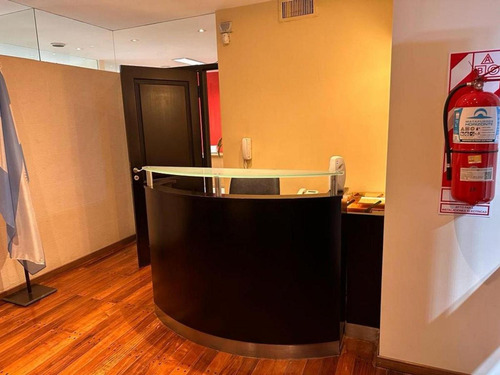 Oficina En Alquiler - 4 Oficinas 2 Baños - San Nicolás