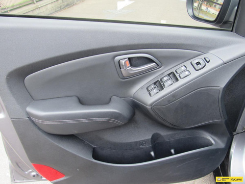 Imagen 9 de 25 de Hyundai Tucson Ix-35 2.0 Style